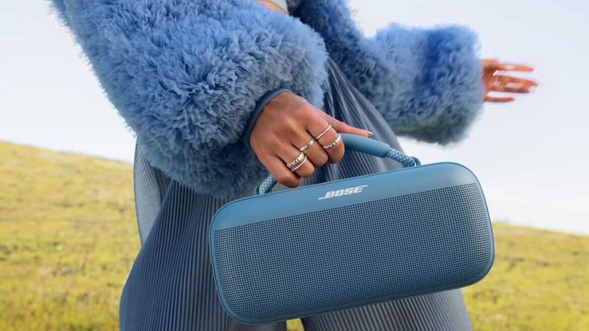 Bose SoundLink Max Bluetooth Speaker: Epic Sound Meets Rugged Durability